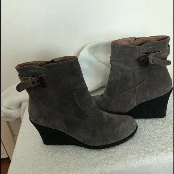 Easy Spirit Suede Wedge Boots Size 9 Gray Buckle - Picture 5 of 15